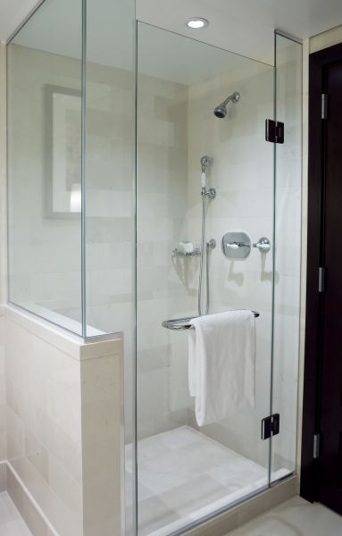 Memphis Shower Installation